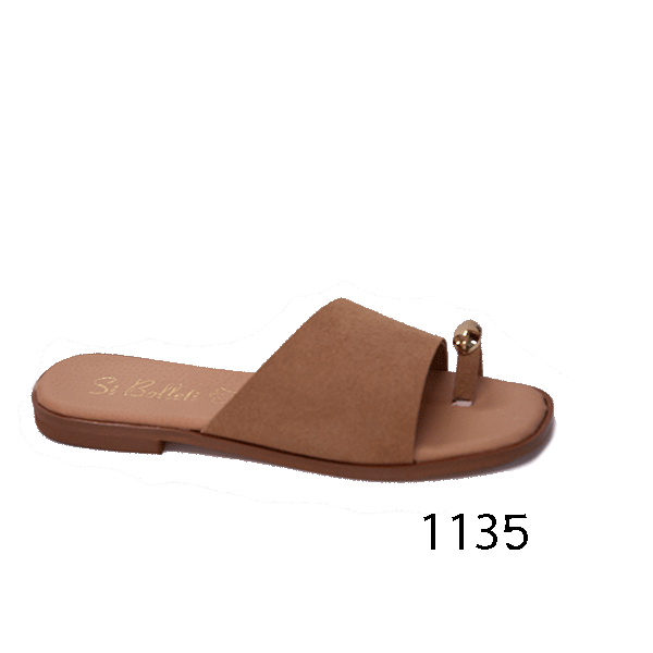 1135